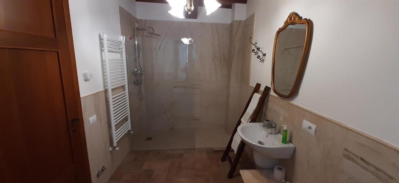 Agriturismo Il Casato Mag Villa ปีเอนซา ภายนอก รูปภาพ