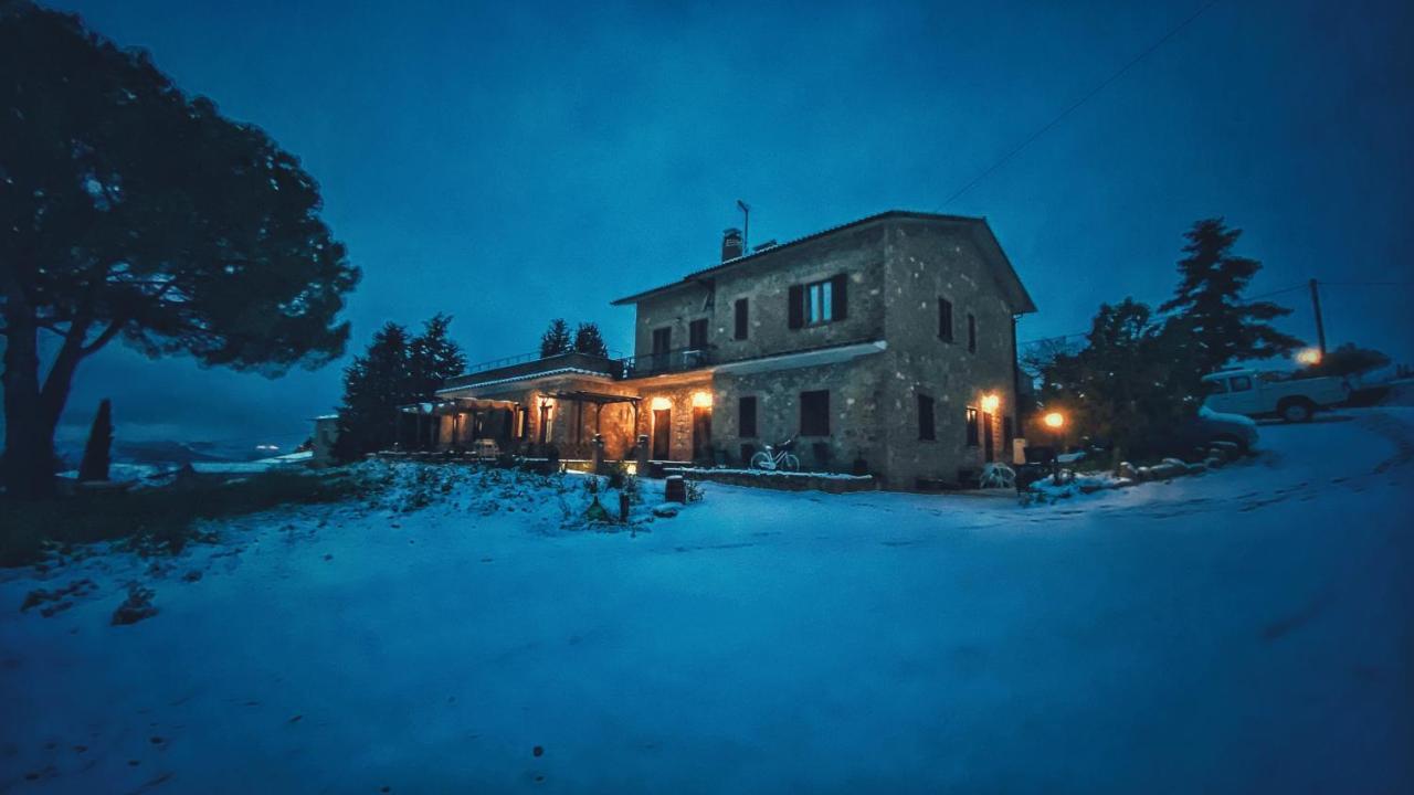 Agriturismo Il Casato Mag Villa ปีเอนซา ภายนอก รูปภาพ